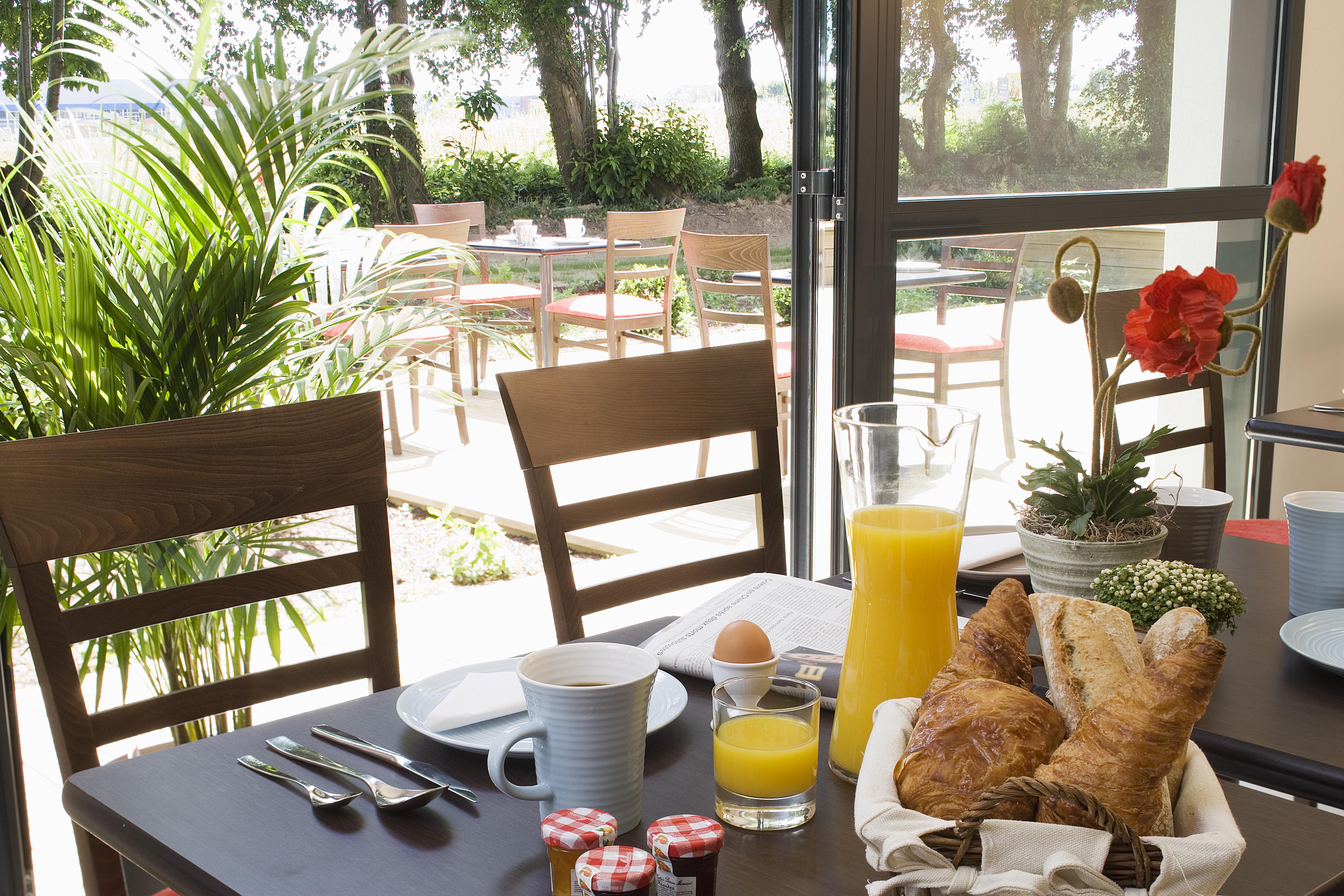 Escale Oceania Rennes Cap Malo Hotel La Meziere Eksteriør billede