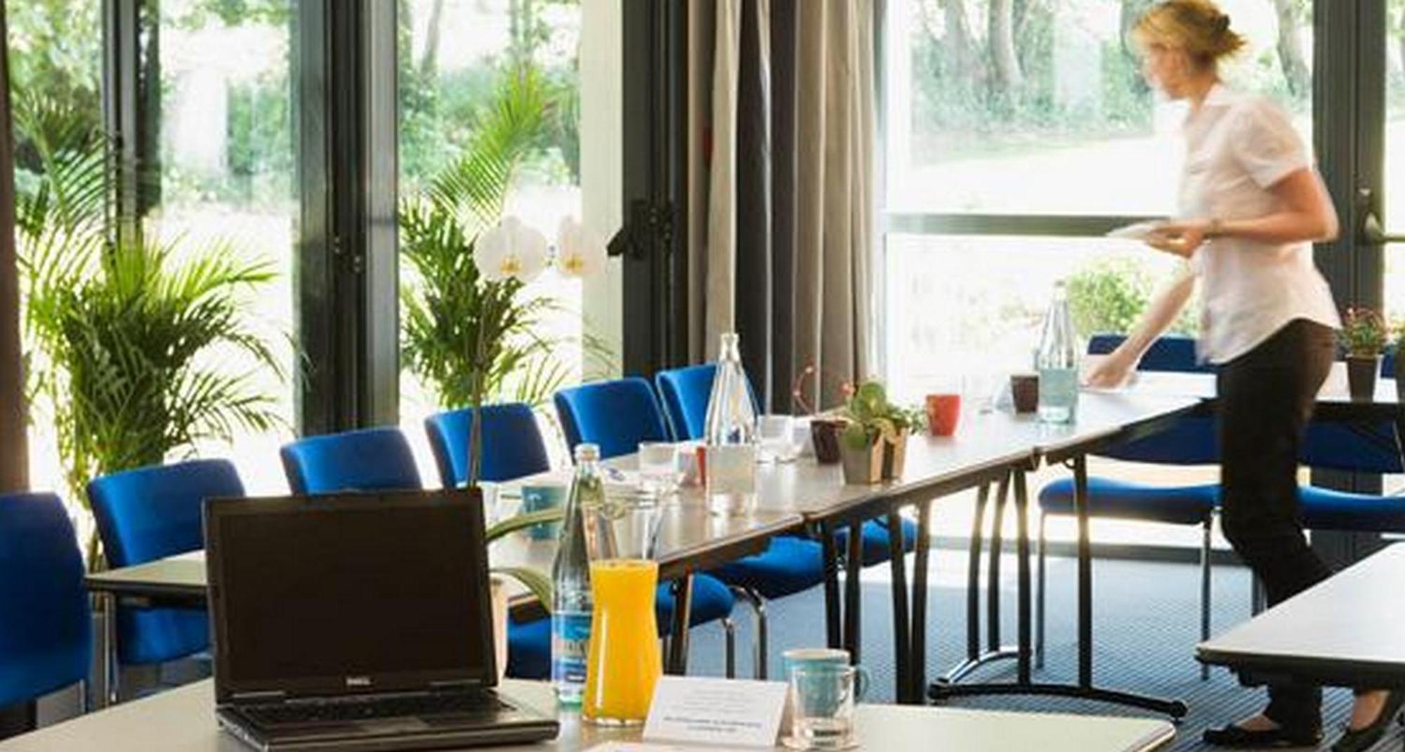Escale Oceania Rennes Cap Malo Hotel La Meziere Eksteriør billede