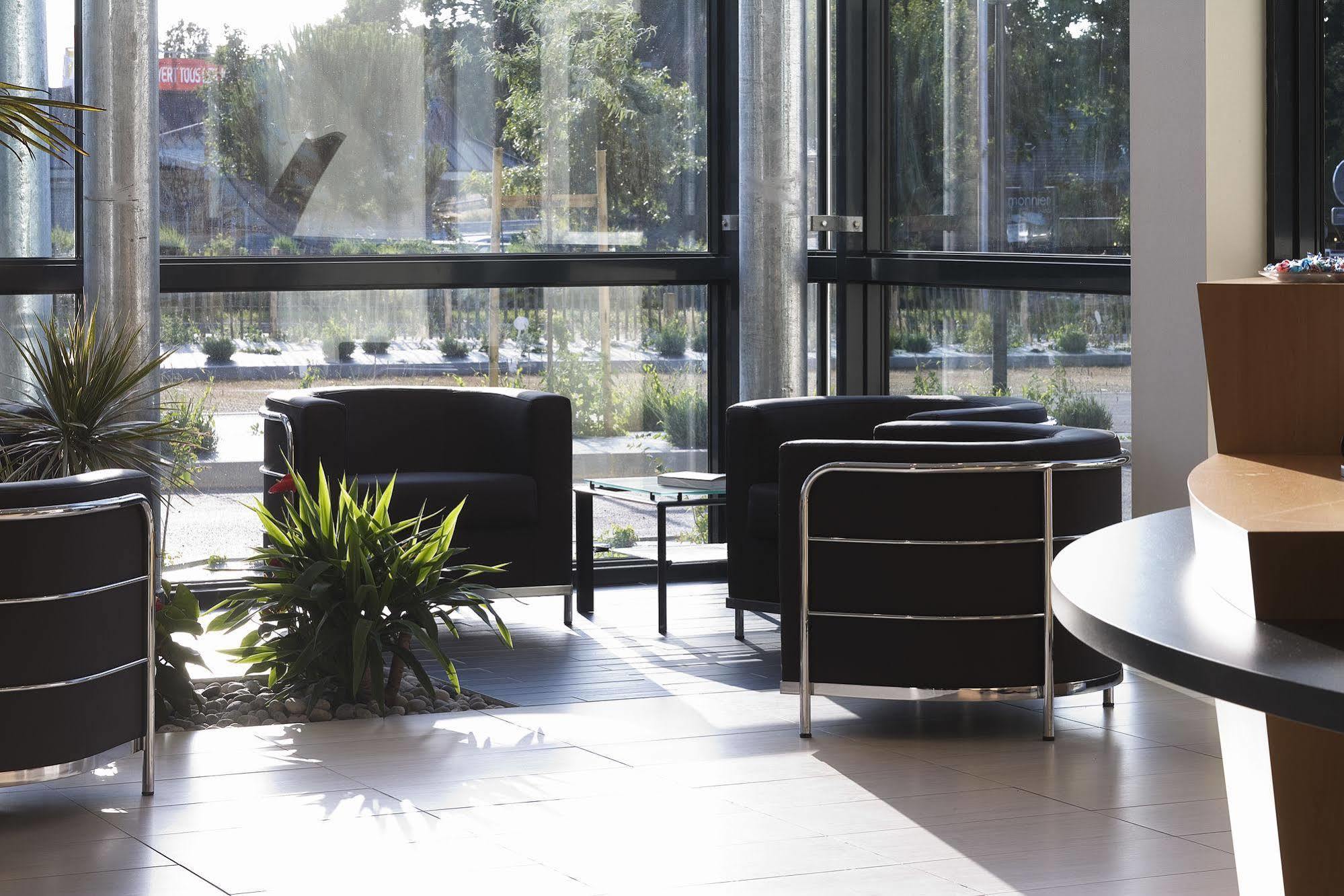 Escale Oceania Rennes Cap Malo Hotel La Meziere Eksteriør billede