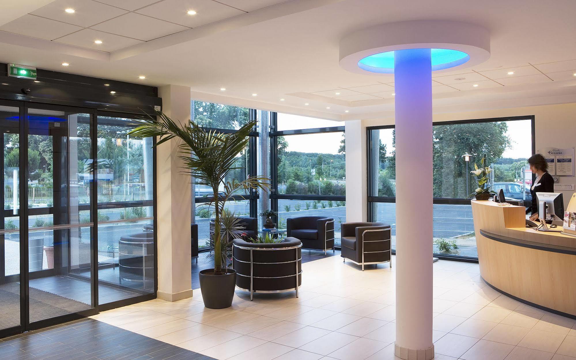 Escale Oceania Rennes Cap Malo Hotel La Meziere Eksteriør billede